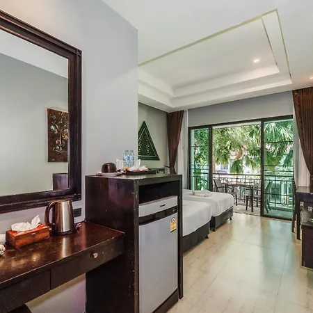 Coco Retreat Phuket Resort y Spa Chalong Exterior foto