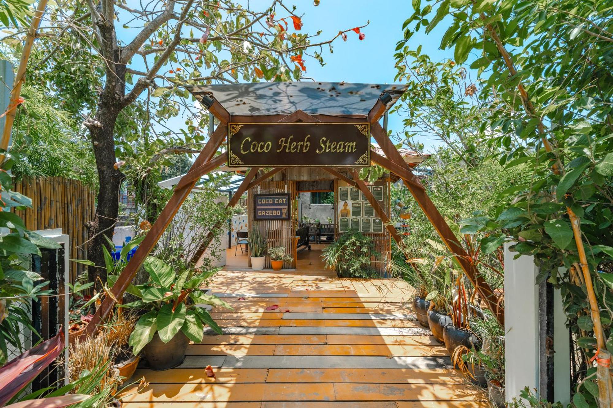 Coco Retreat Phuket Y 4*