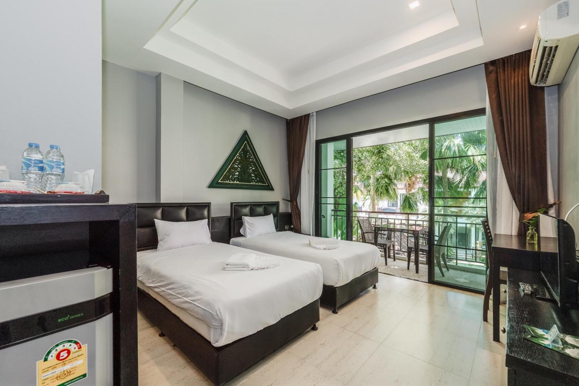 รีสอร์ท โคโค่ รีทรีท ภูเก็ต แอนด์ สปา