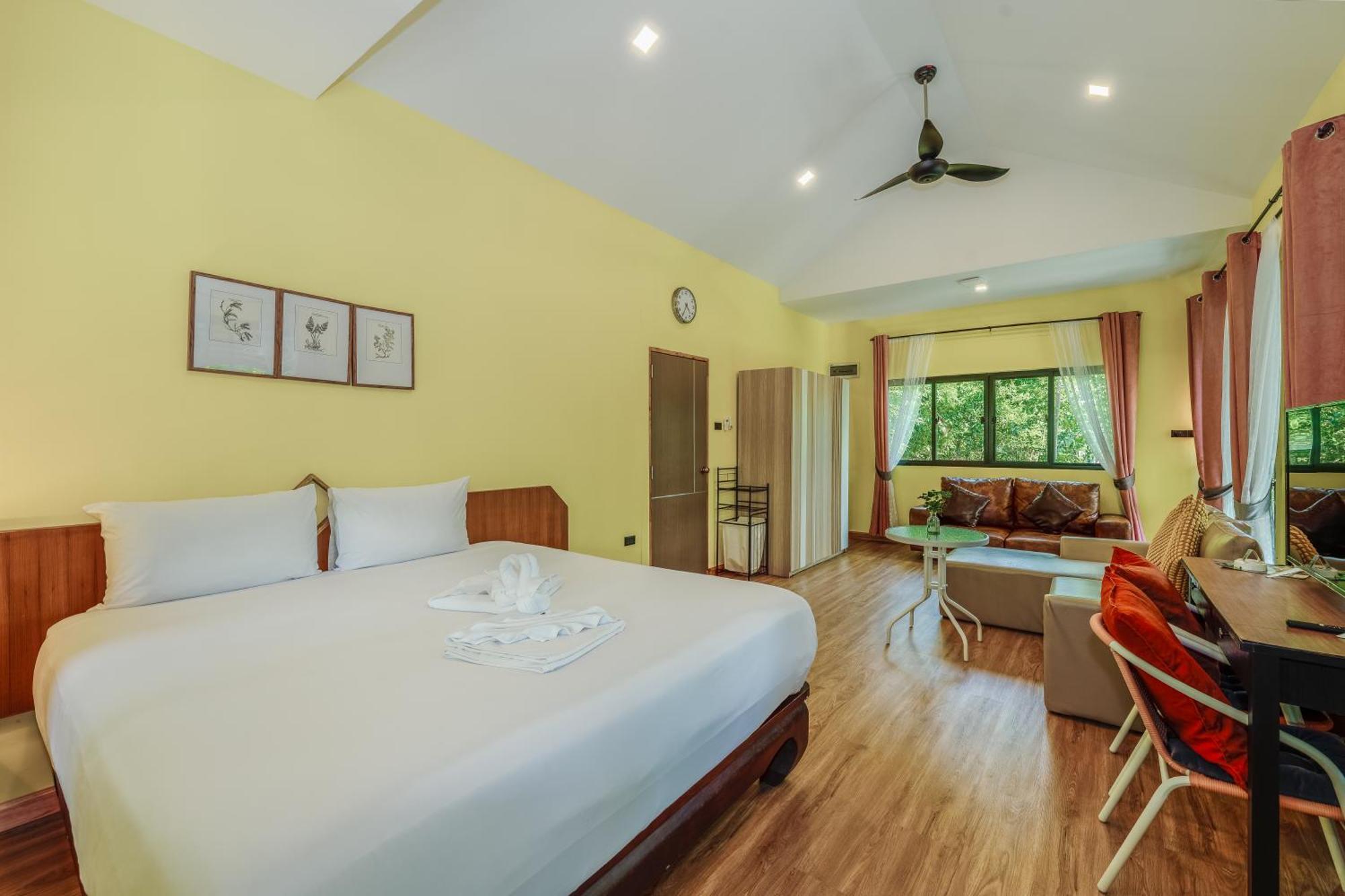 Resort Coco Retreat Phuket And - Sha